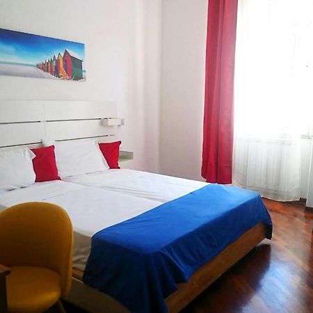 Stanza Con Bagno Ed Accesso Privati Hotel Trieste Exterior foto